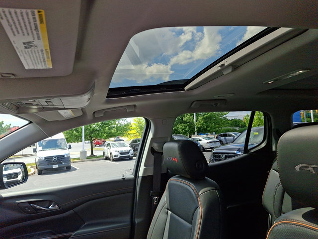 Used 2022 GMC Acadia AT4 w/ Technology Package AWD/4WD image 17