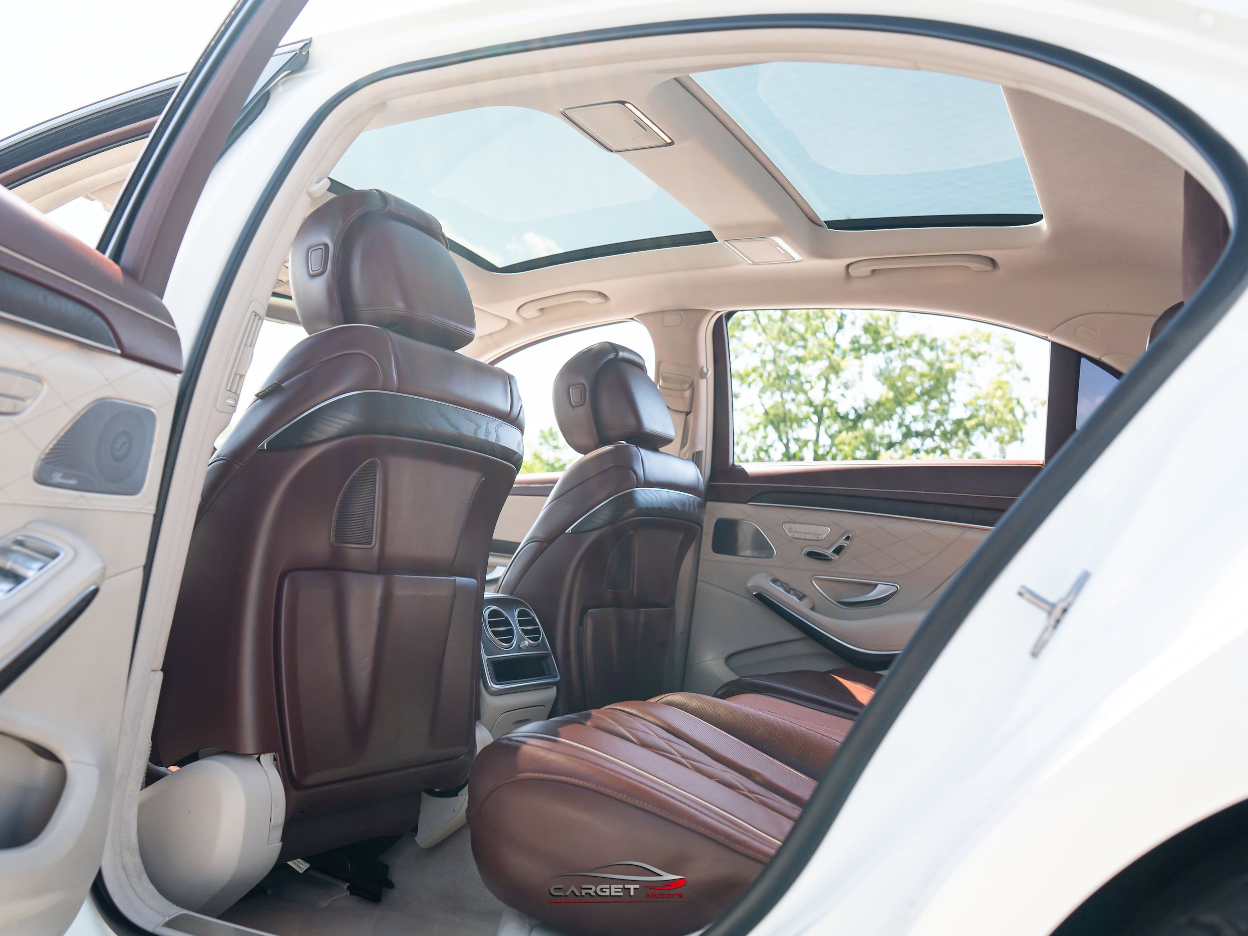 Used 2018 Mercedes-Benz S 560 Sedan w/ AMG Line Exterior image 20