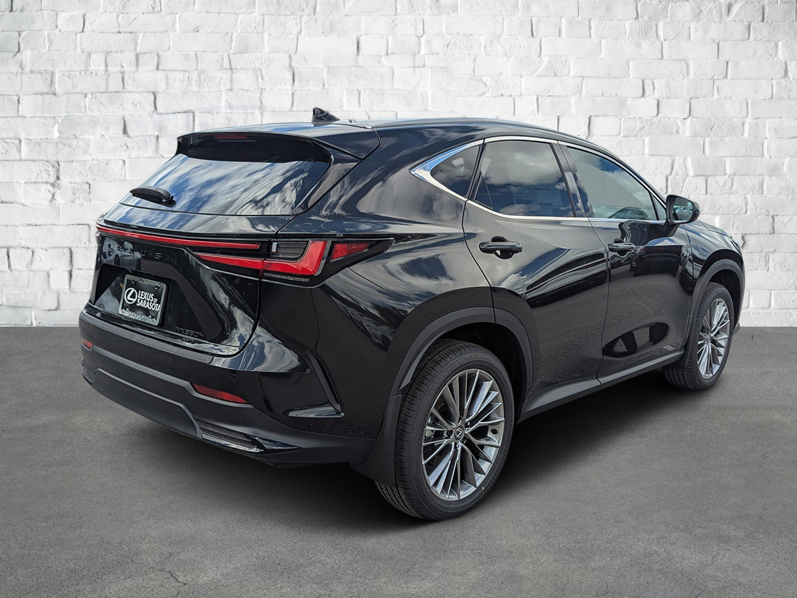 New 2026 Lexus NX 350h AWD w/ Premium Package image 4