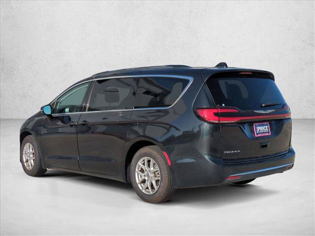 Used 2022 Chrysler Pacifica Touring-L FWD image 8