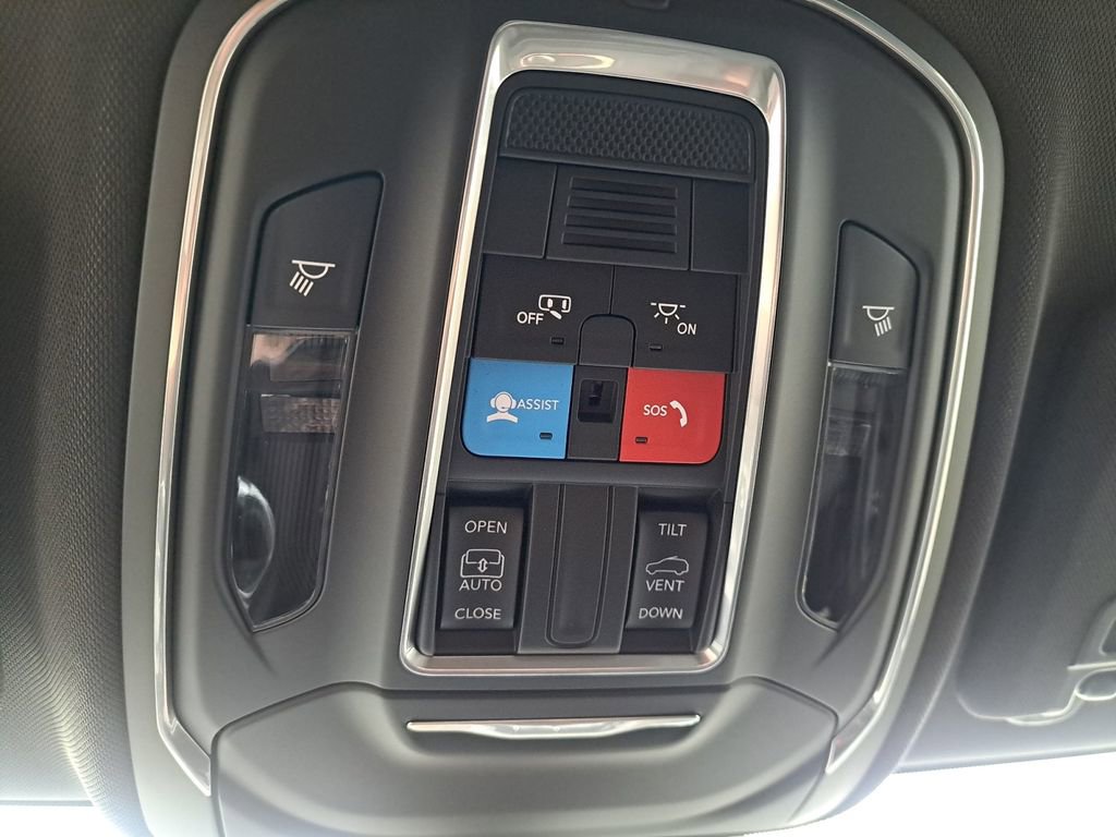 New 2025 Jeep Grand Cherokee Laredo w/ MOPAR Finishing Package RWD image 12