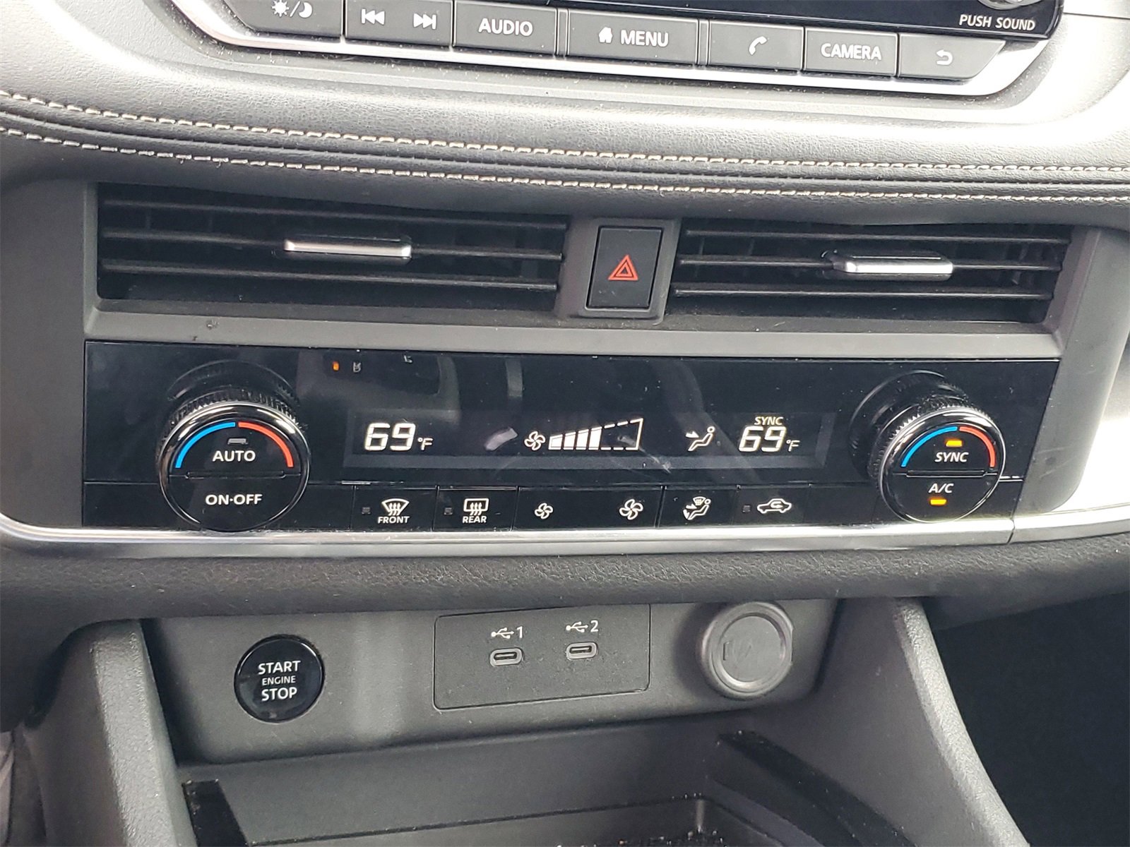 Used 2024 Nissan Rogue SV image 18