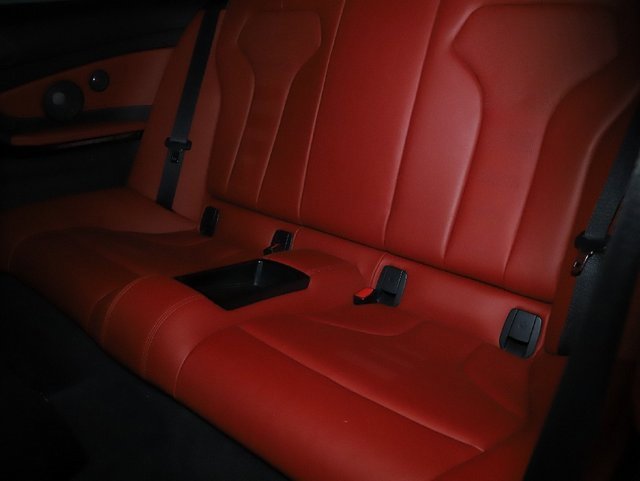 Used 2016 BMW M4 Coupe image 15