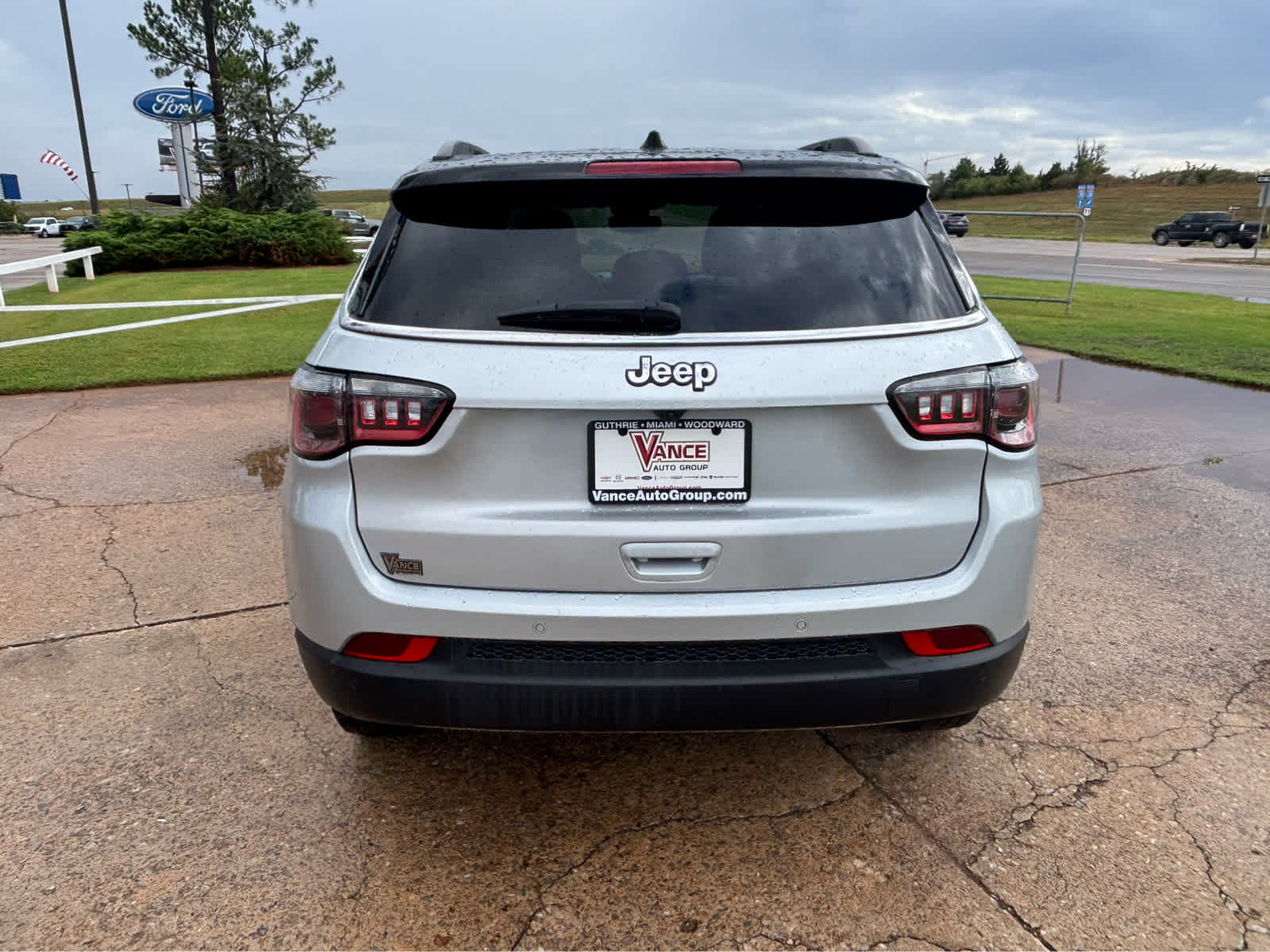 Used 2024 Jeep Compass Limited AWD/4WD image 6
