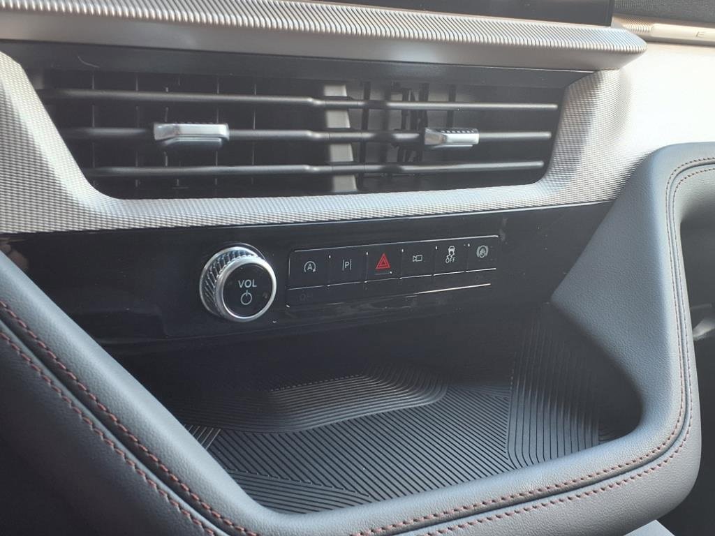 New 2025 Ford Explorer Active image 6