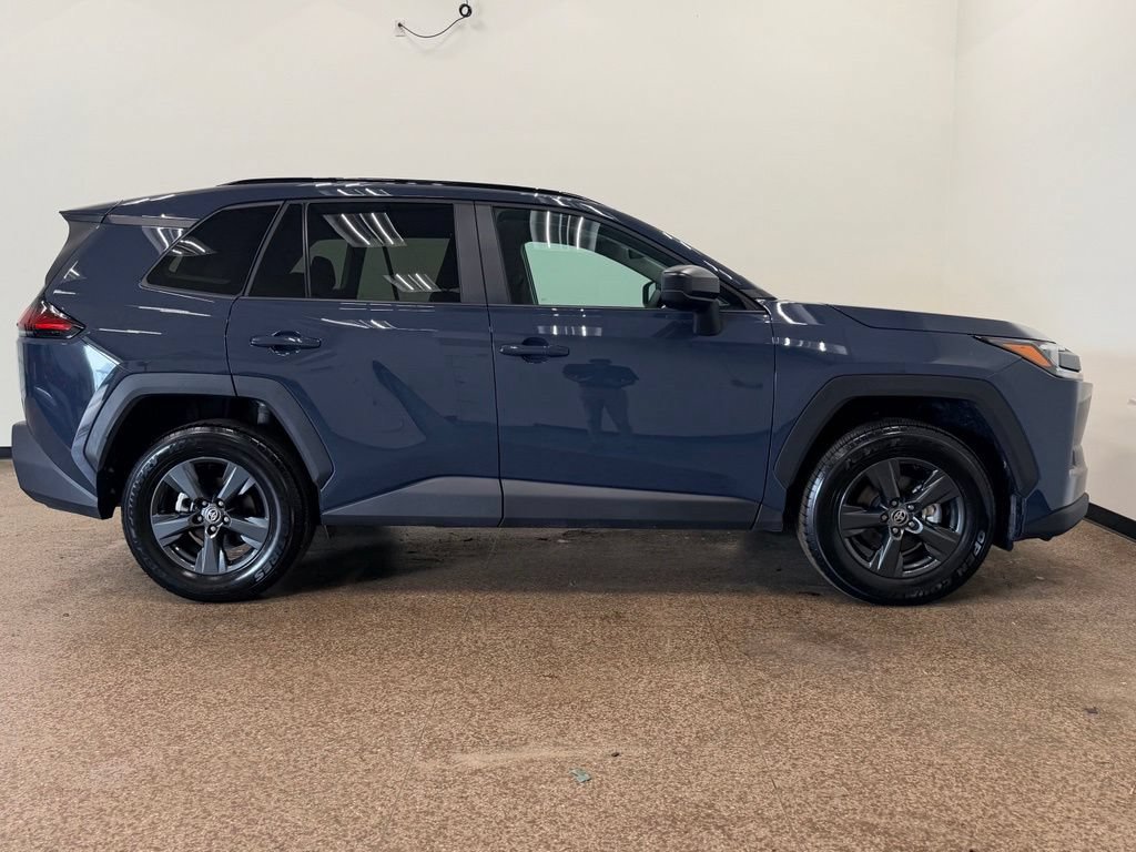 Used 2026 Toyota RAV4 LE AWD/4WD image 8