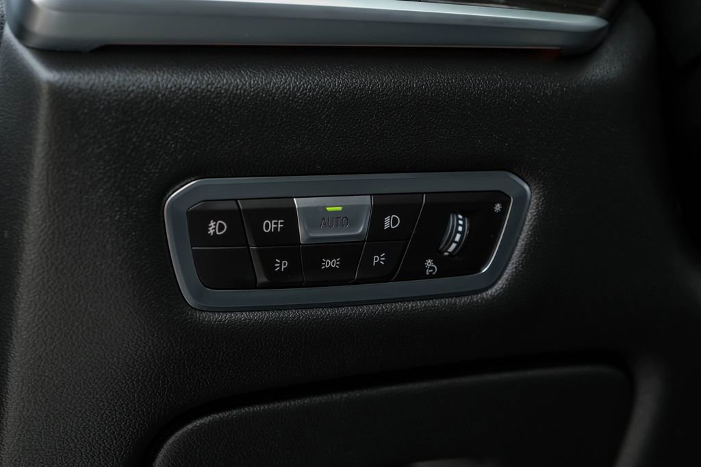 Used 2019 BMW X7 xDrive50i w/ Luxury Seating Package image 34