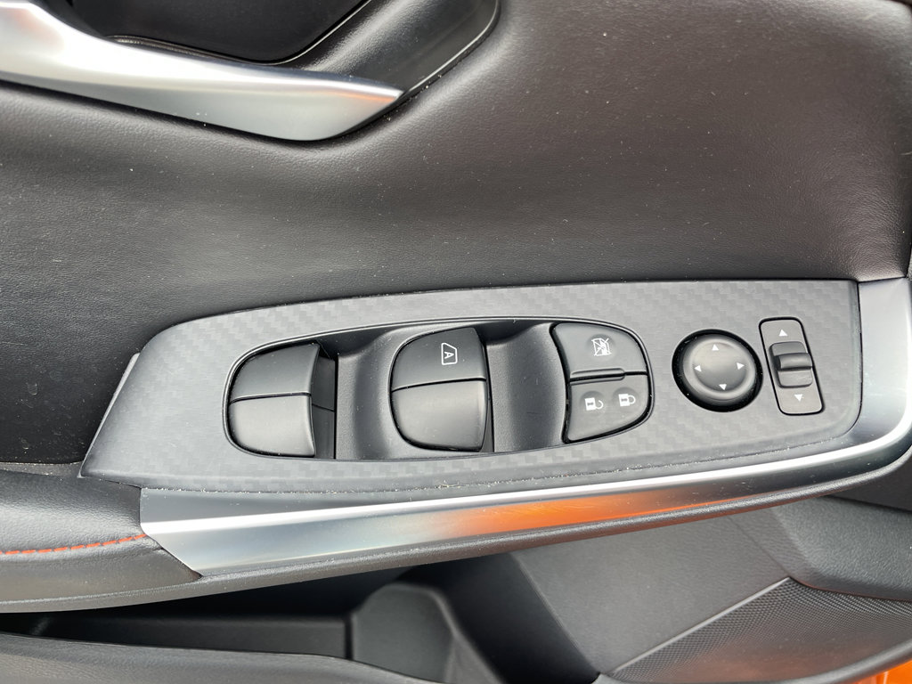 Certified 2025 Nissan Sentra SR image 9