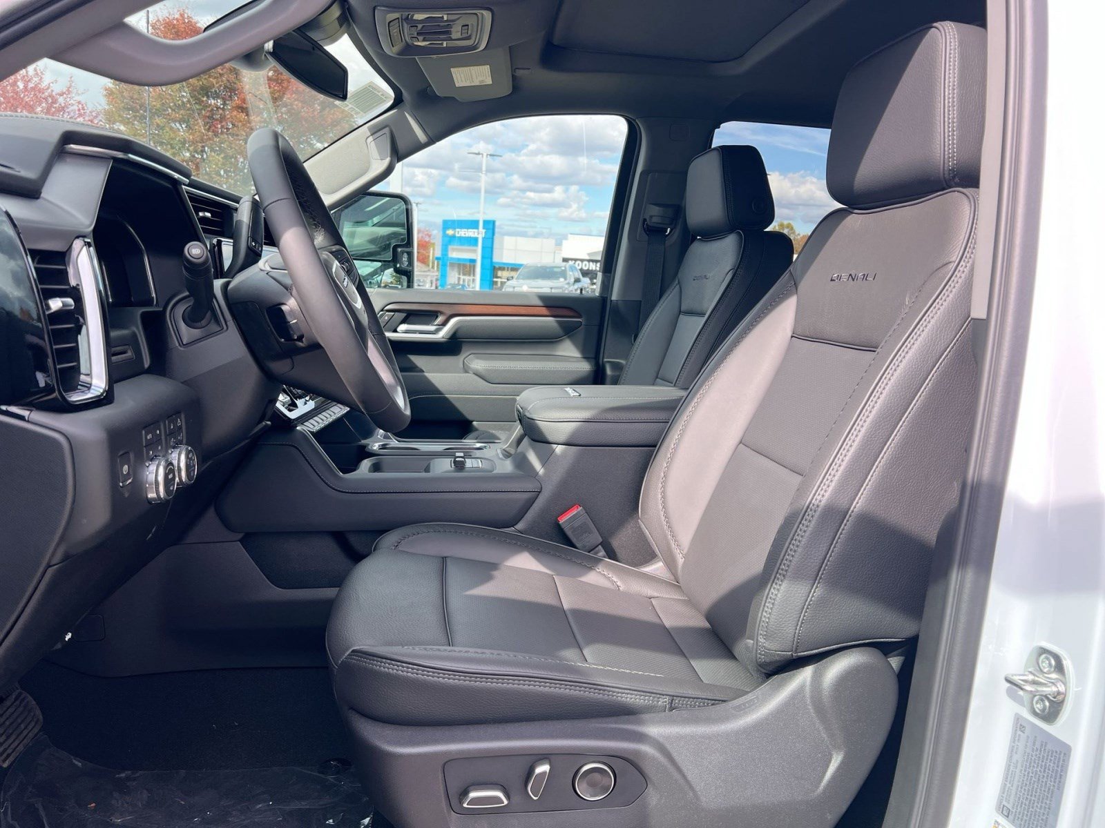 New 2026 GMC Sierra 3500 Denali image 13