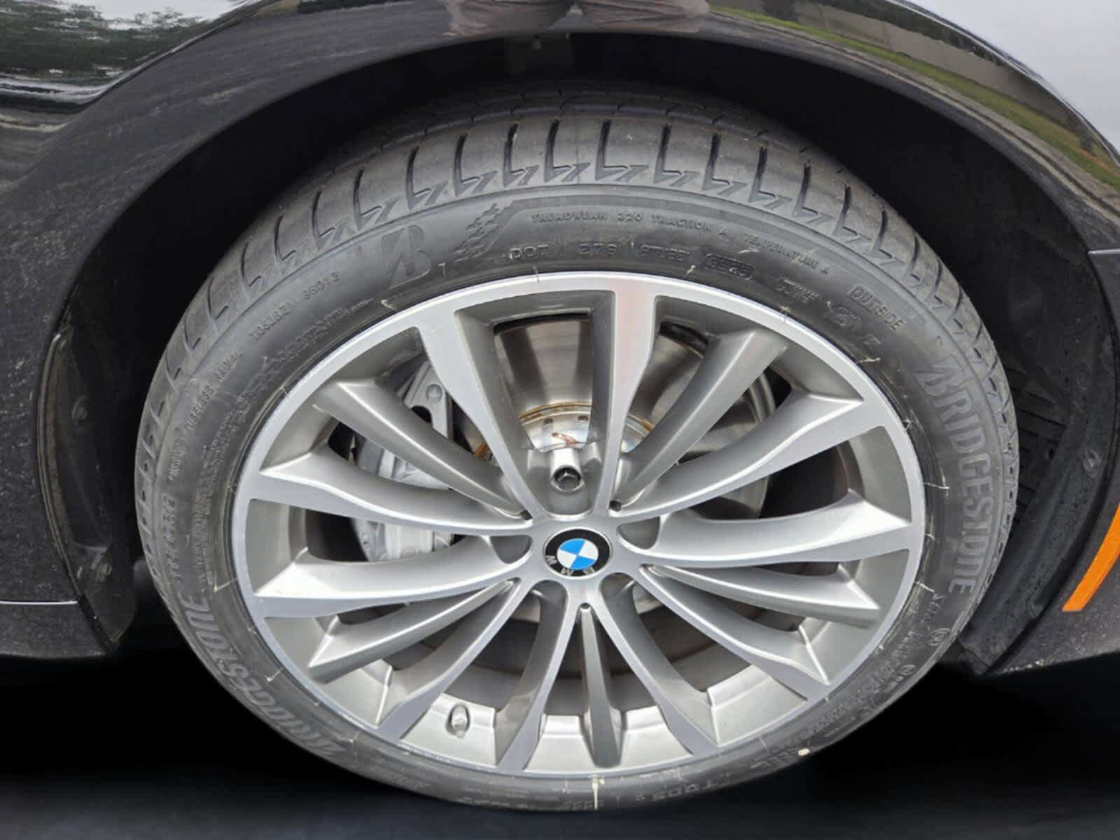 Used 2023 BMW 540i w/ Executive Package RWD image 18