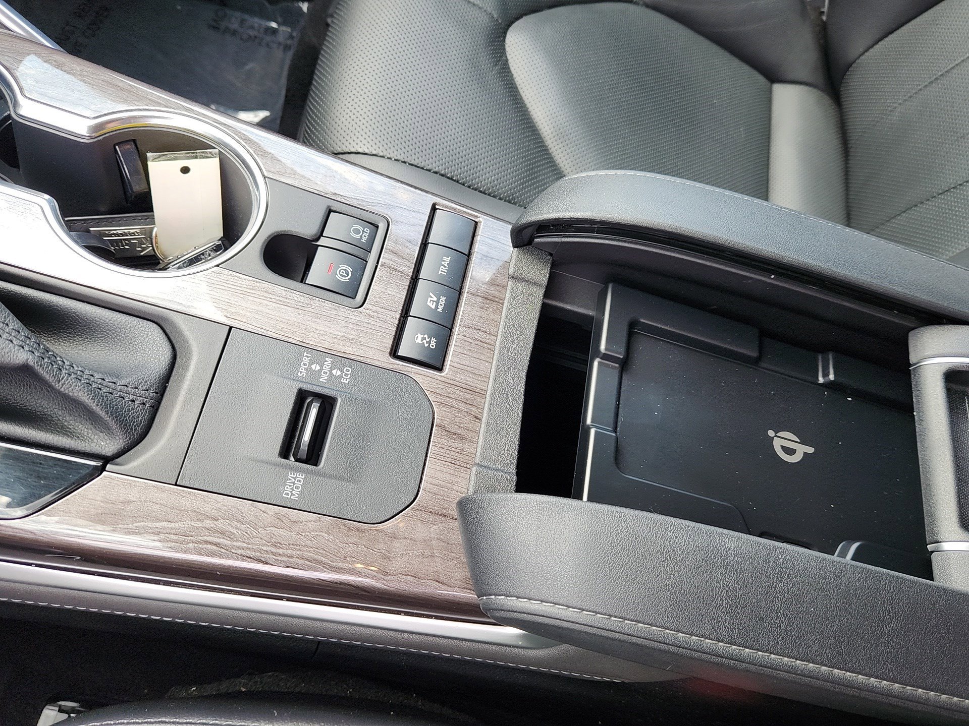 Certified 2021 Toyota Highlander Limited AWD/4WD image 18