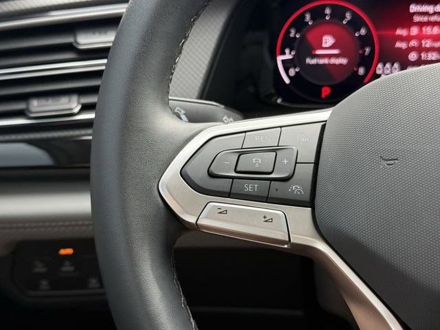 Used 2025 Volkswagen Atlas Peak Edition SE image 11