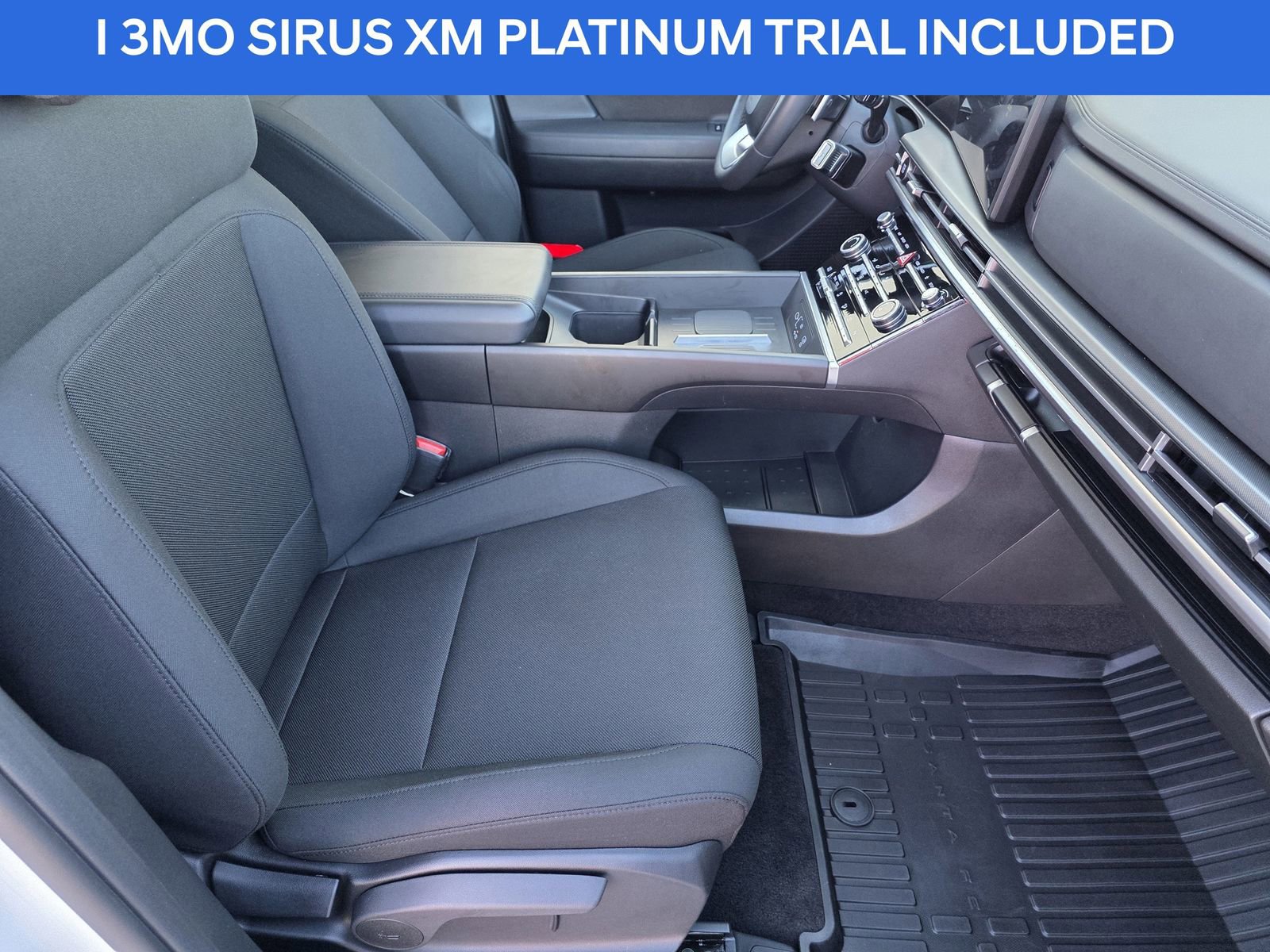 Used 2025 Hyundai Santa Fe SE image 13