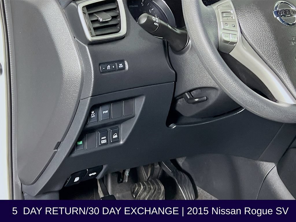 Used 2015 Nissan Rogue SV AWD/4WD image 12
