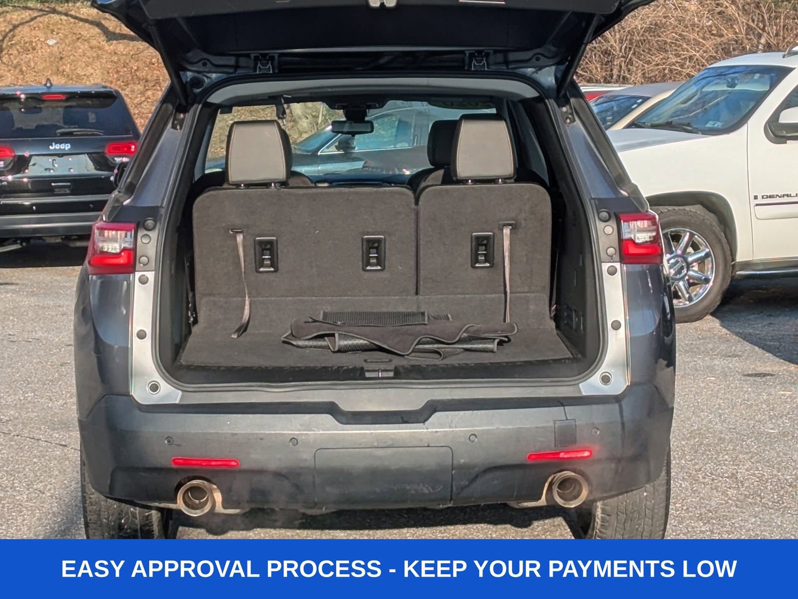 Used 2020 Chevrolet Traverse LT w/ LT Premium Package image 7