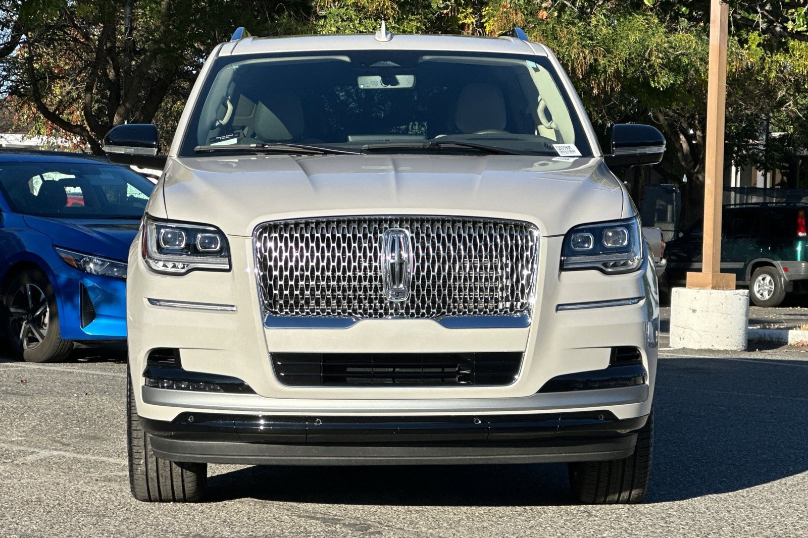 Certified 2024 Lincoln Navigator Reserve image 9