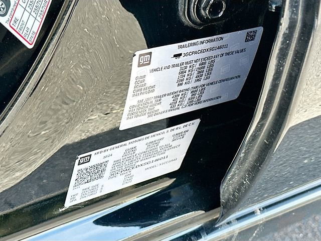 Used 2025 Chevrolet Silverado 1500 LT image 32