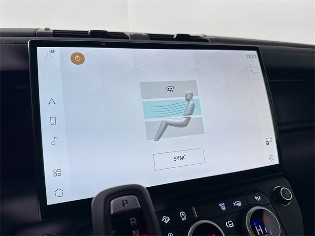 New 2026 Land Rover Defender 110 X-Dynamic SE image 18