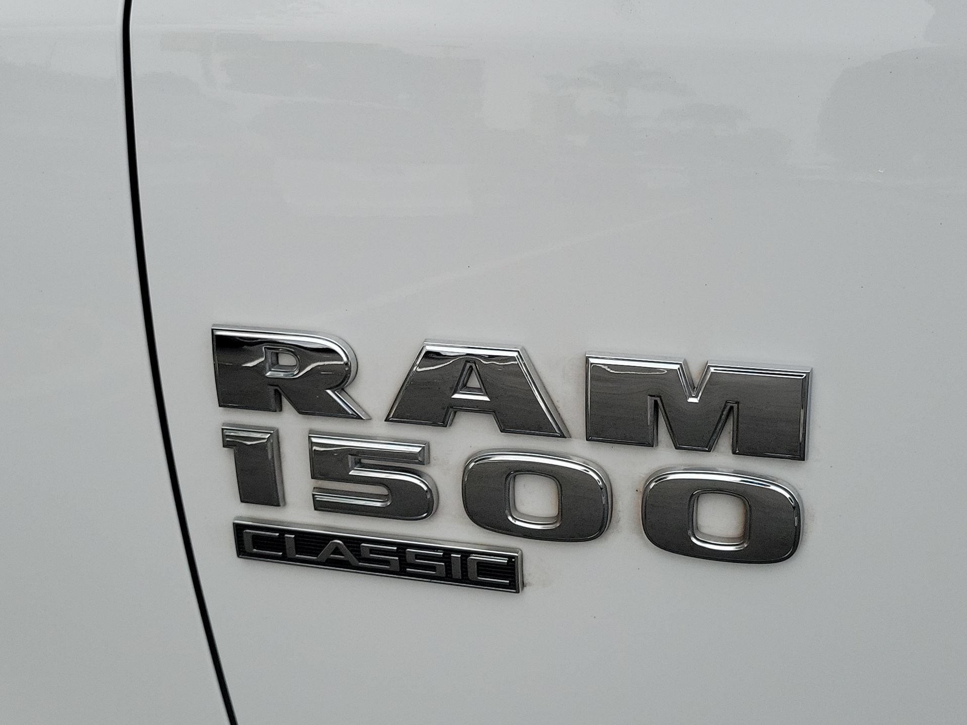 Used 2021 RAM 1500 Classic SLT RWD image 6