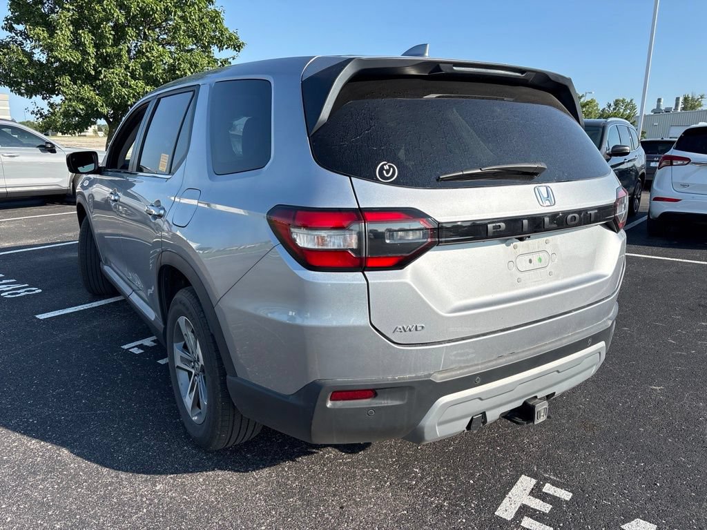 Used 2024 Honda Pilot EX-L image 8