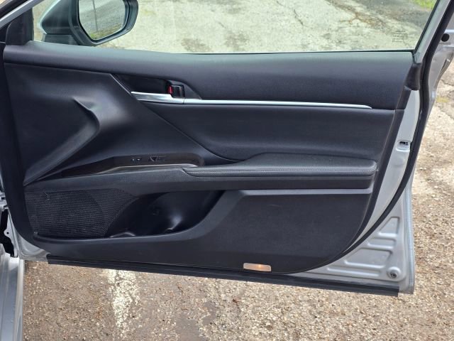 Used 2024 Toyota Camry XSE FWD image 16