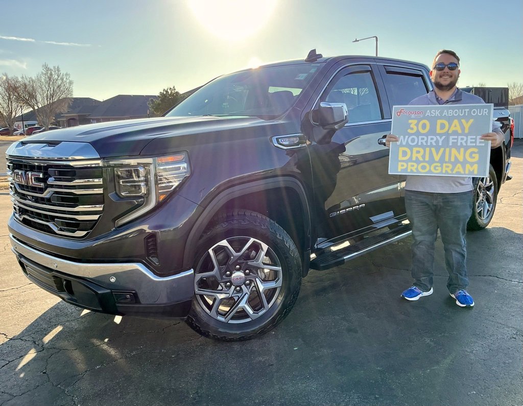 Used 2022 GMC Sierra 1500 SLT video 1