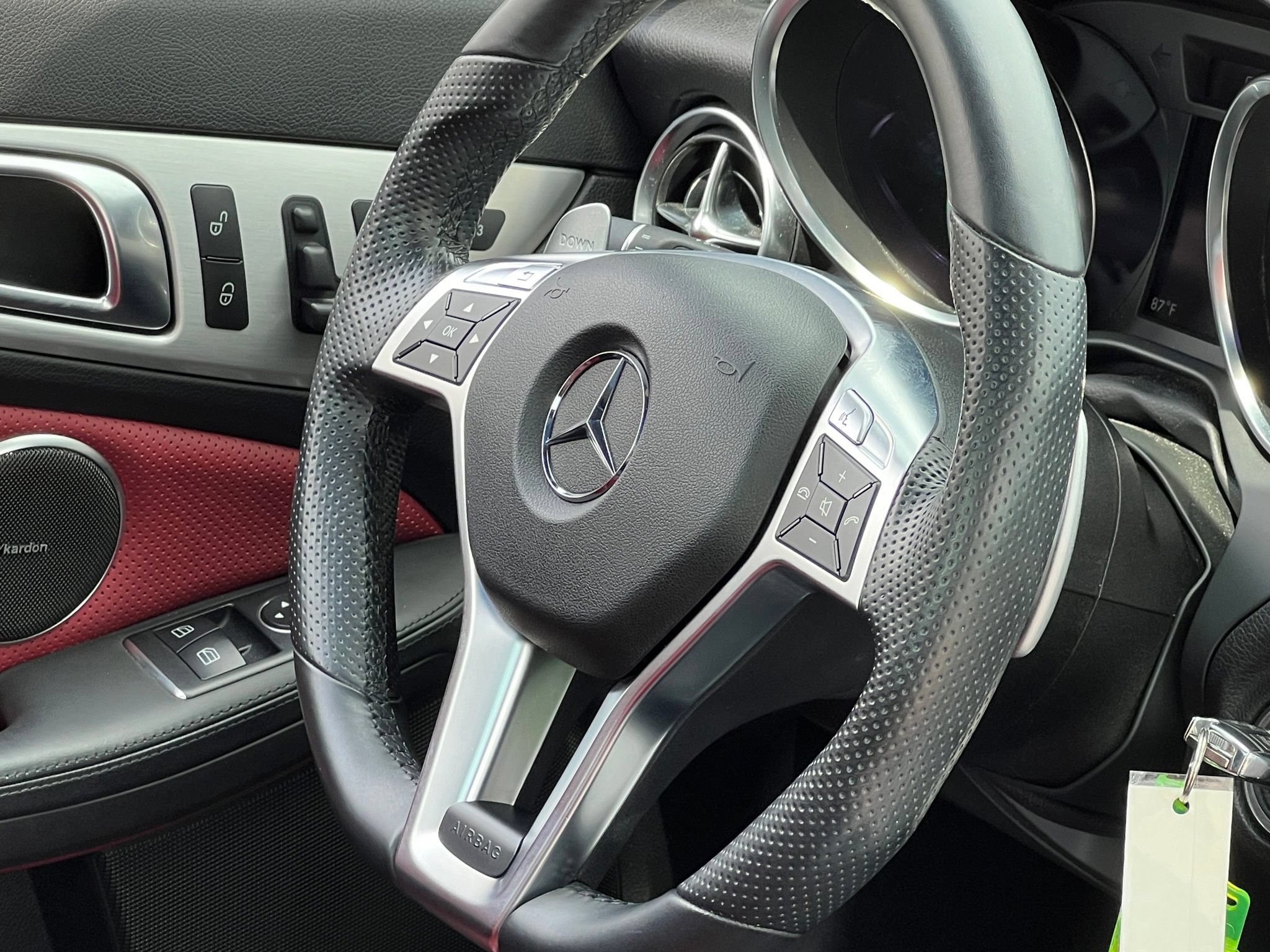 Used 2015 Mercedes-Benz SLK 55 AMG image 25