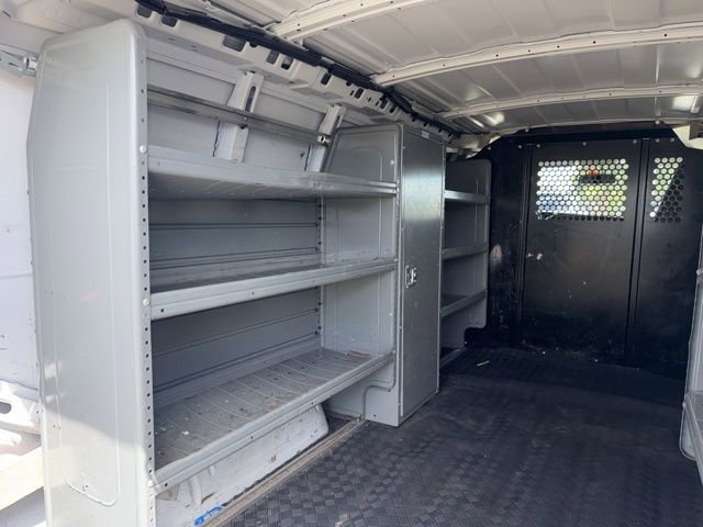 Used 2021 GMC Savana 2500 w/ Driver Convenience Package image 10