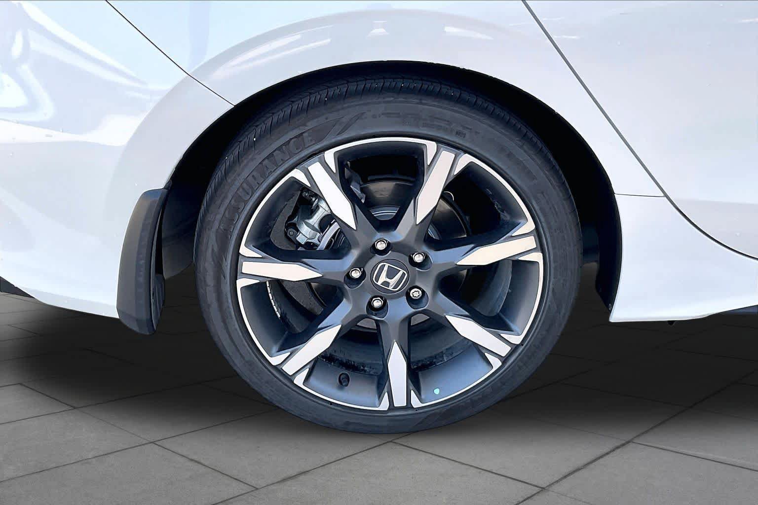 Used 2025 Honda Civic Sport Touring image 11