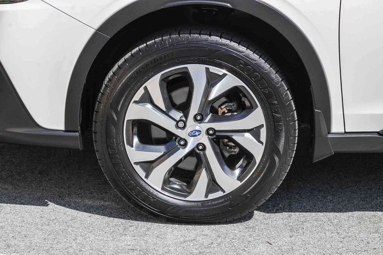 Used 2020 Subaru Outback Limited w/ Popular Package #2 AWD/4WD image 12