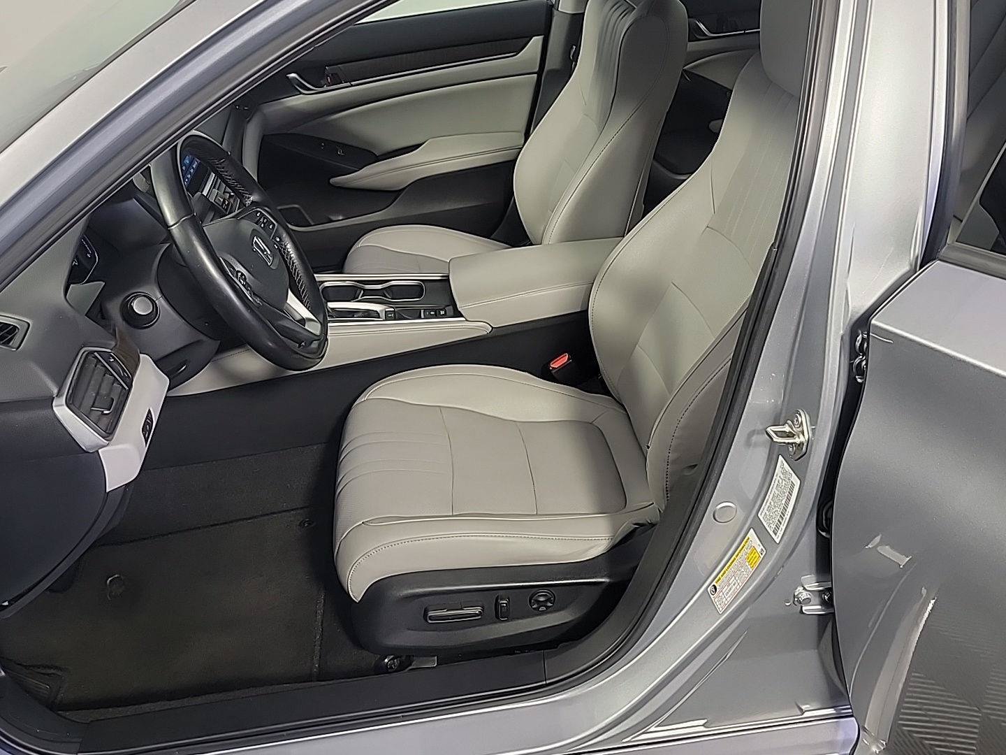 Certified 2020 Honda Accord EX-L image 16