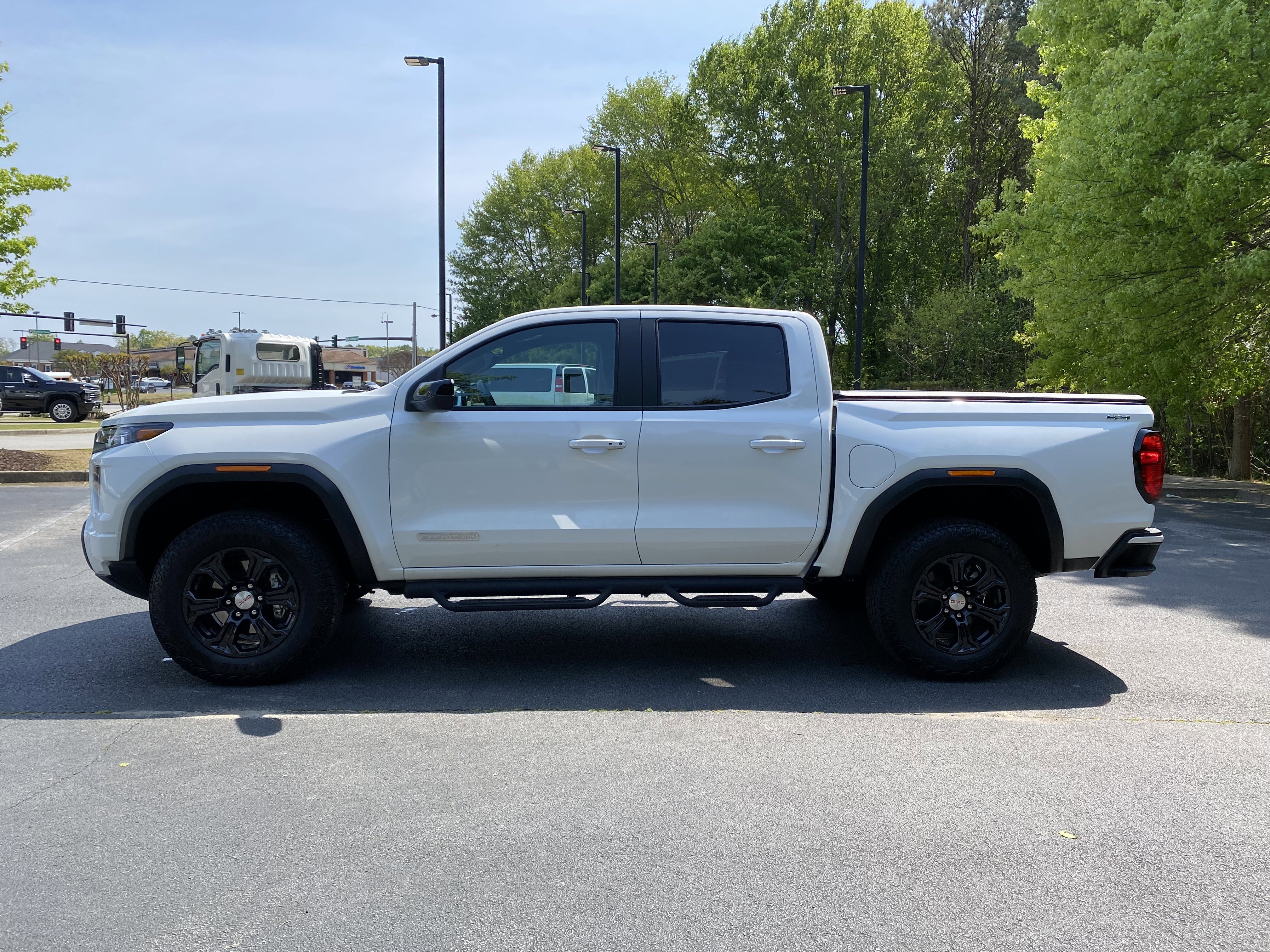 Used 2024 GMC Canyon Elevation w/ Convenience Package image 6
