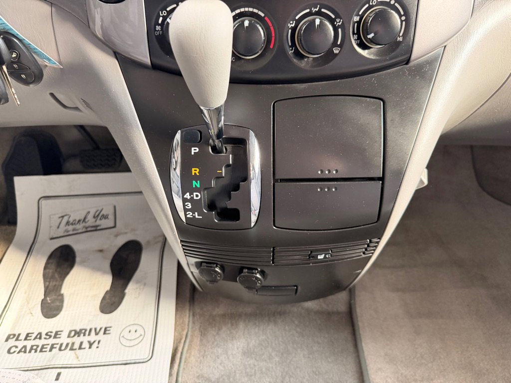 Used 2006 Toyota Sienna CE FWD image 28