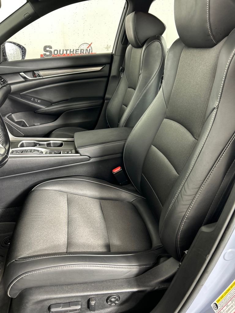 Used 2022 Honda Accord Sport image 11