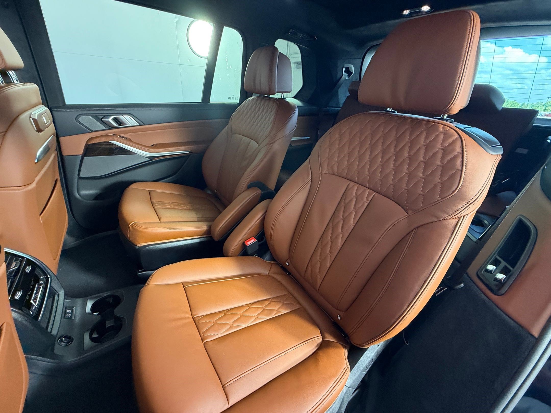 New 2027 BMW X7 xDrive40i w/ Executive Package AWD/4WD image 29