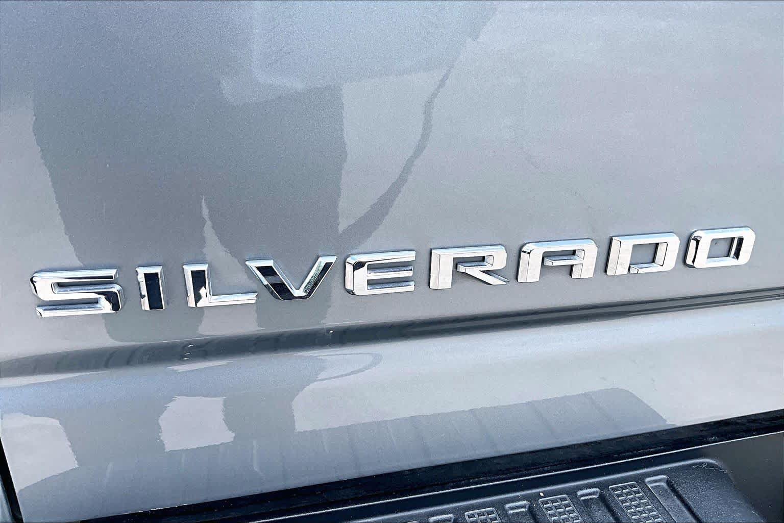 Used 2024 Chevrolet Silverado 2500 LTZ w/ LTZ Texas Edition AWD/4WD image 31