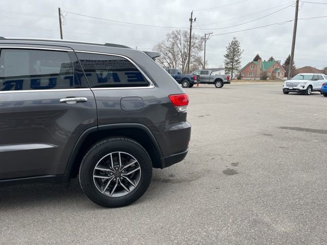 Used 2019 Jeep Grand Cherokee Limited AWD/4WD image 6