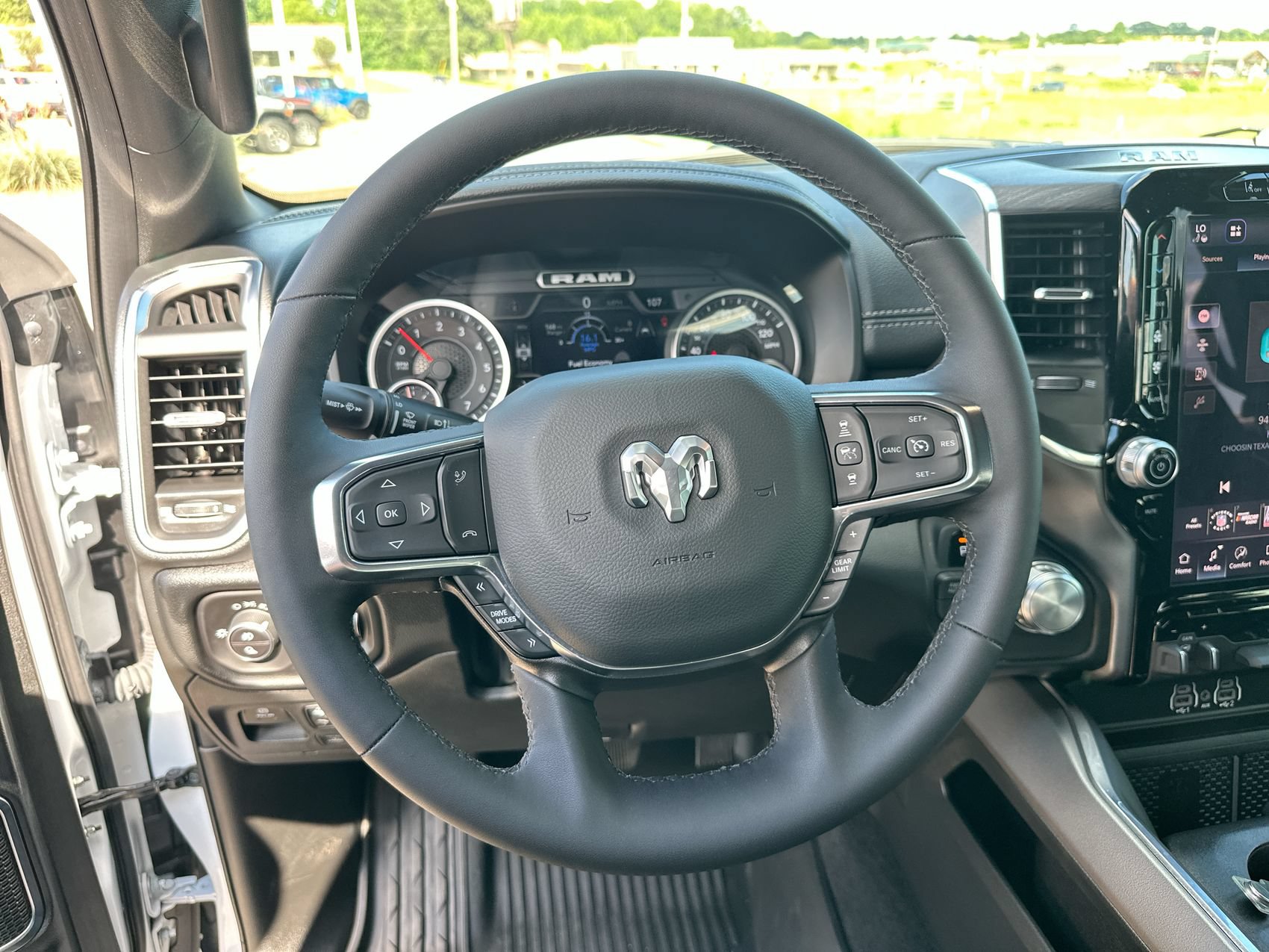 Used 2026 RAM 1500 Laramie w/ Laramie Southwest Edition AWD/4WD image 14