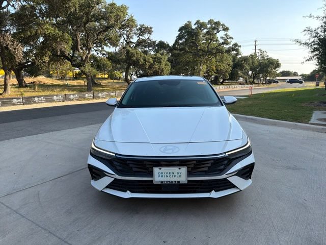 Certified 2026 Hyundai Elantra Limited FWD image 7