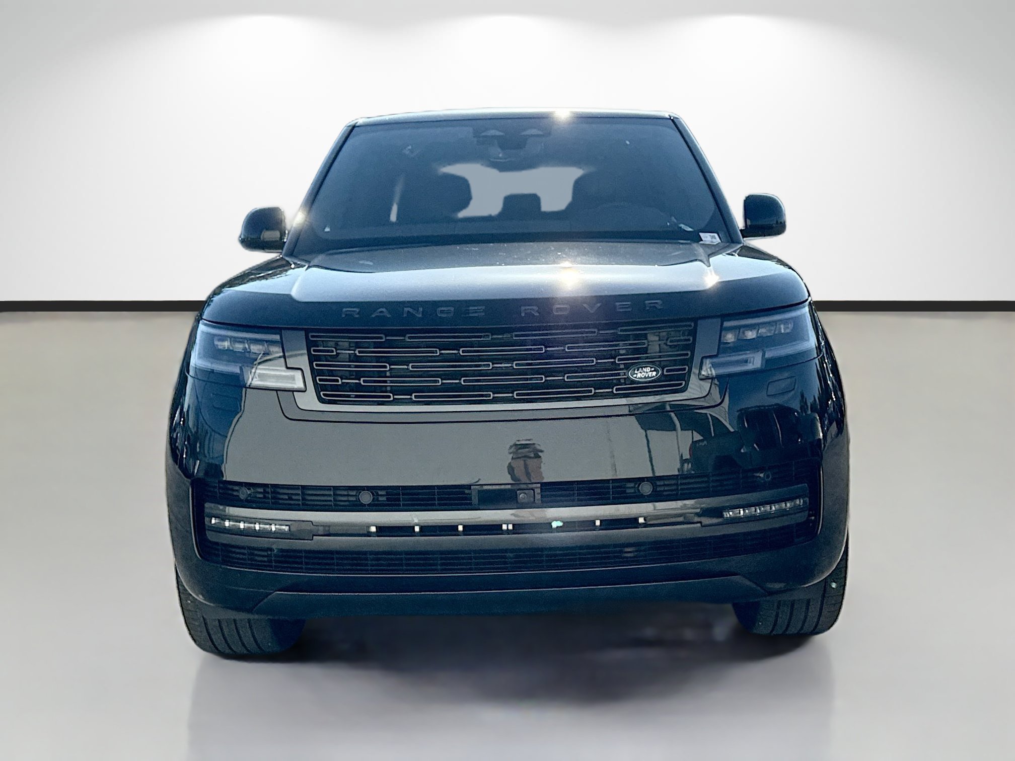 Used 2025 Land Rover Range Rover SE AWD/4WD image 8