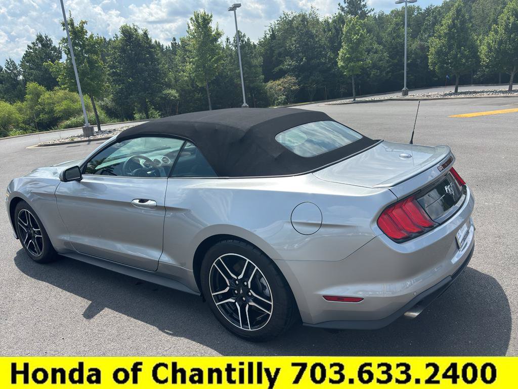 Used 2022 Ford Mustang Premium RWD image 5
