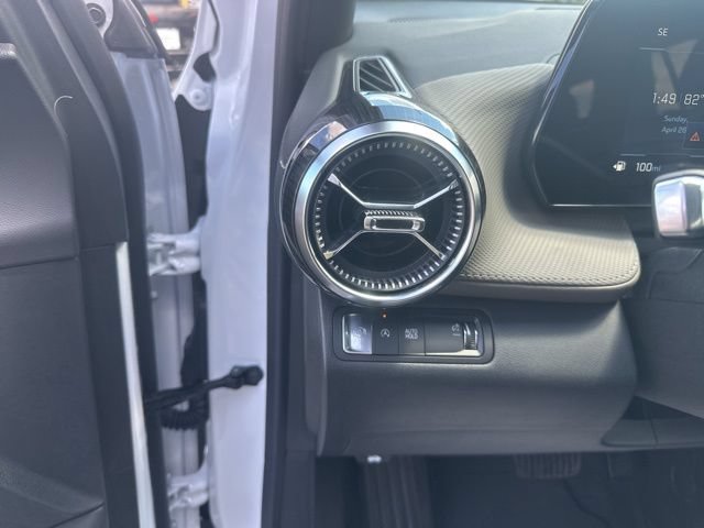 New 2026 Chevrolet Equinox LT w/ Convenience Package II FWD image 18