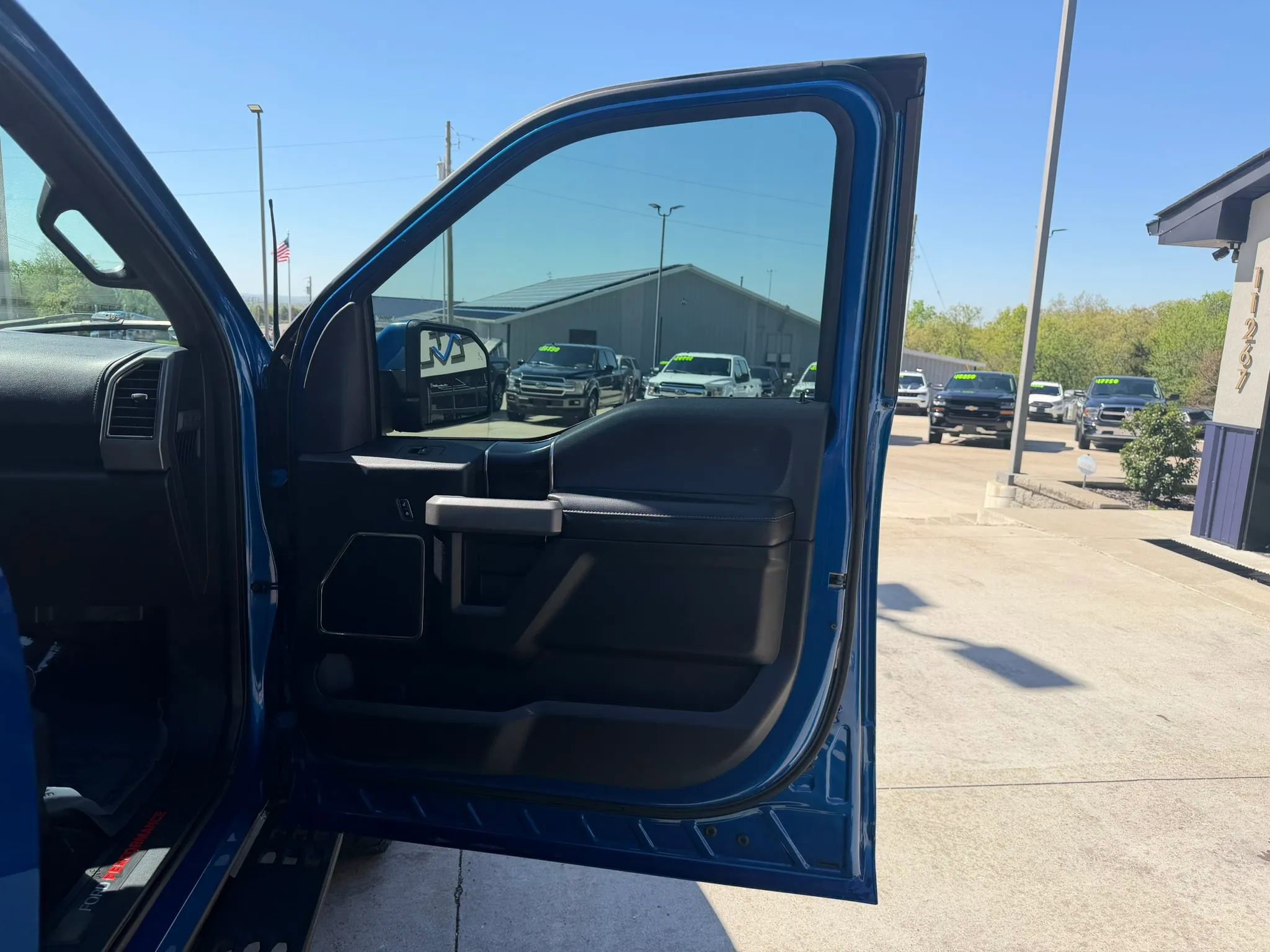 Used 2017 Ford F150 Raptor w/ Equipment Group 802A Luxury image 52