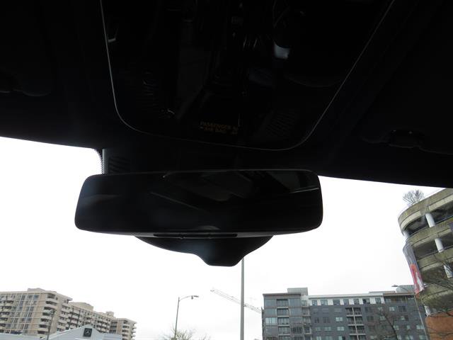 Used 2025 Mercedes-Benz C 300 4MATIC Sedan image 22