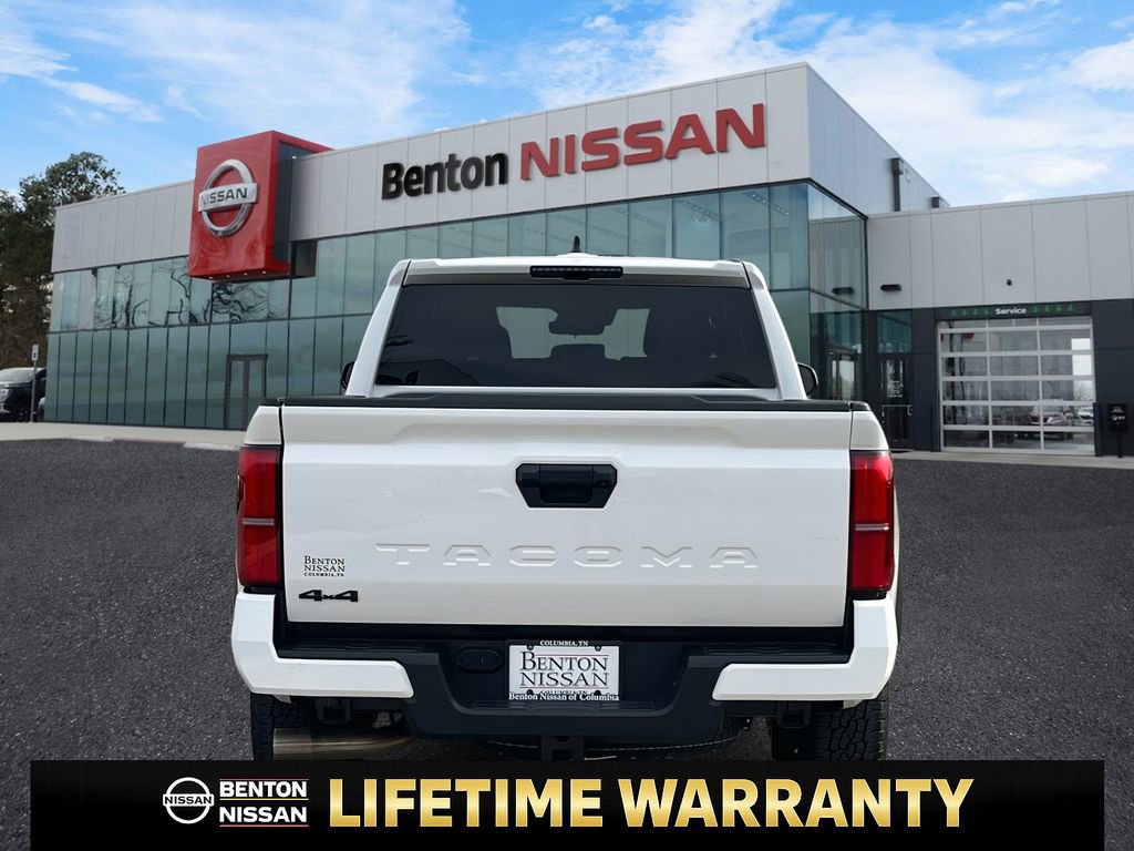 Used 2025 Toyota Tacoma TRD Off-Road image 9