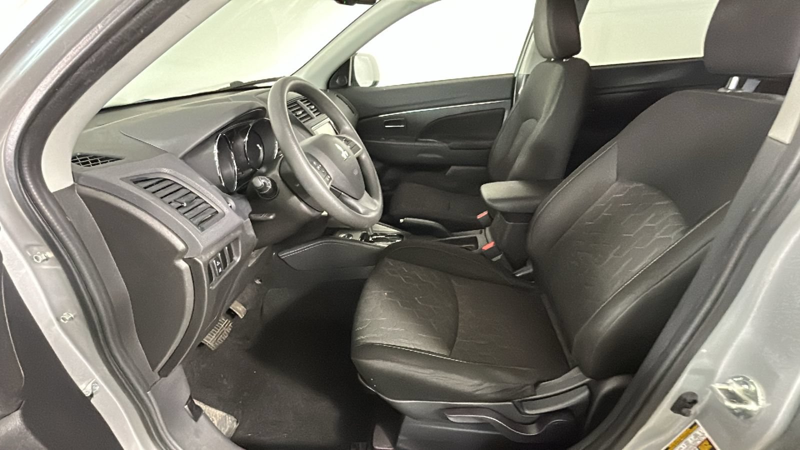 Used 2022 Mitsubishi Outlander Sport ES AWD/4WD image 12
