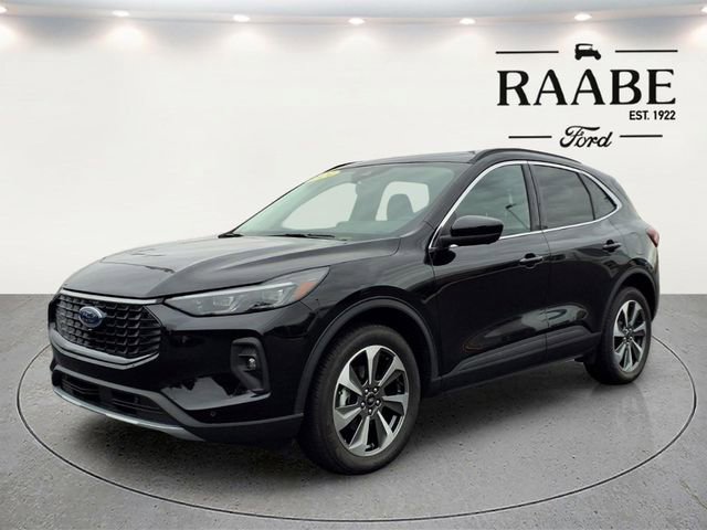 Used 2024 Ford Escape Platinum AWD/4WD image 3