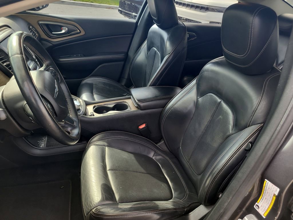 Used 2015 Chrysler 200 C w/ Navigation & Sound Group I image 15