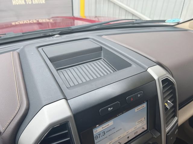 Used 2018 Ford F150 Lariat image 28