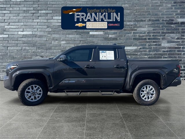 Used 2024 Toyota Tacoma SR5 image 2
